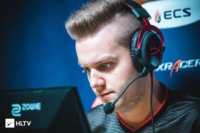 图一图二判若两人，ultimate史诗级反差表现